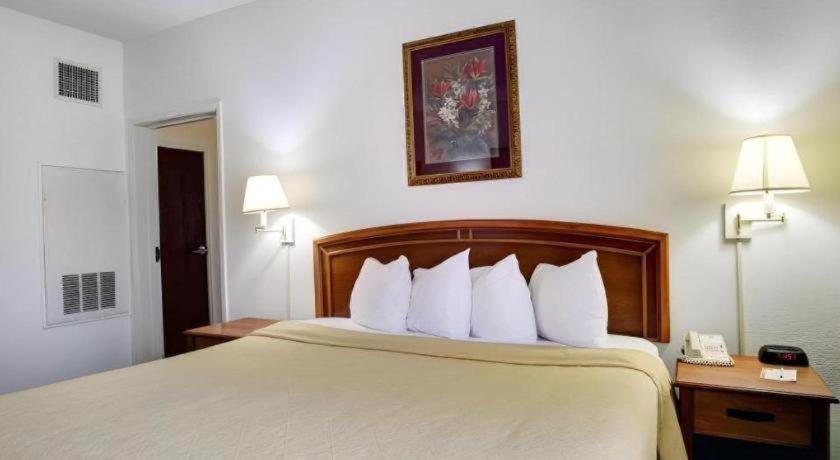 Hotel Quality & Airport 2*