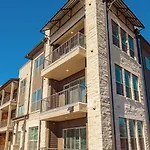 Landing At The Haywood - 1 Bedroom In Slaughter Creek