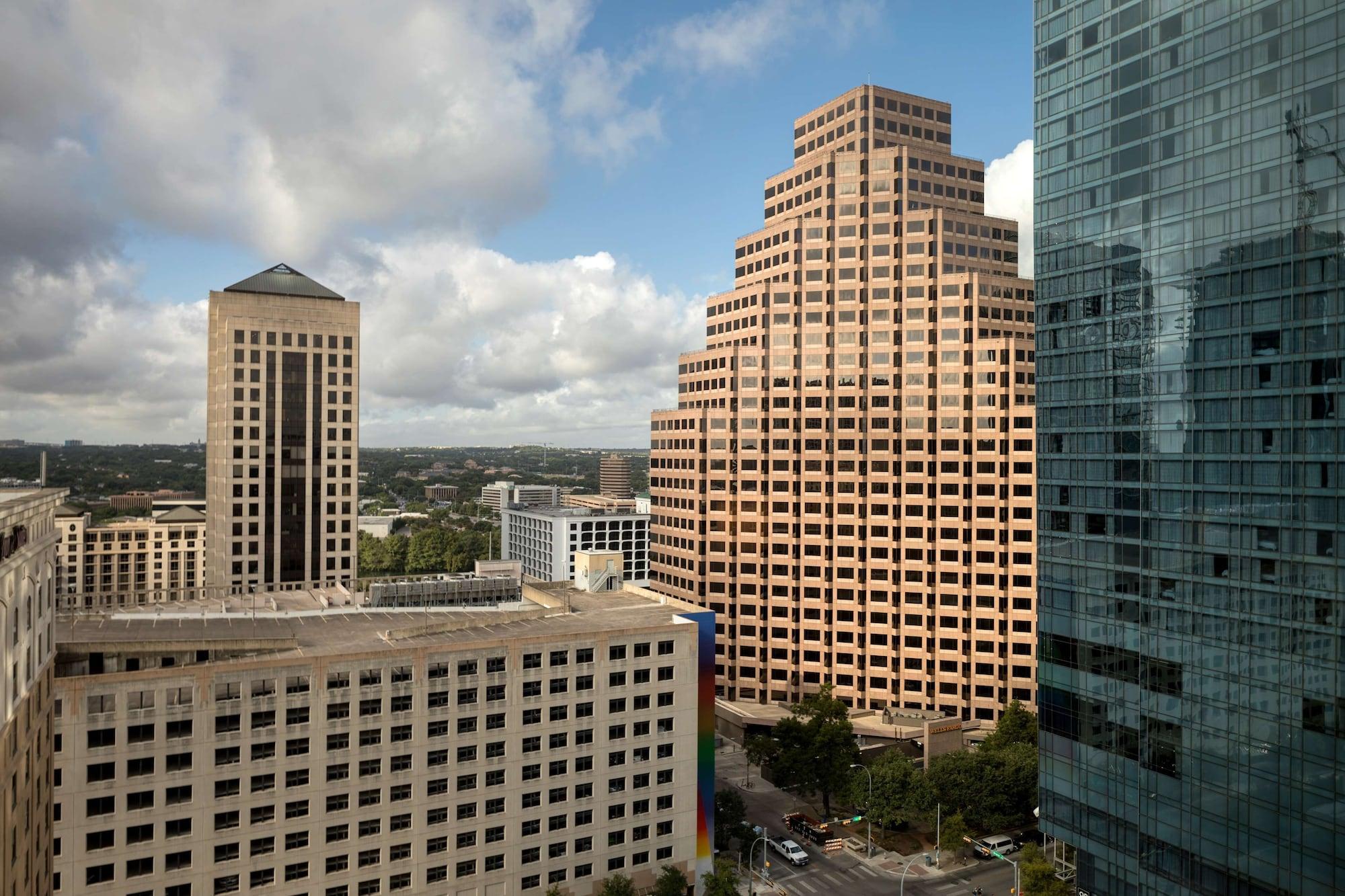 Hyatt Place Downtown 3*