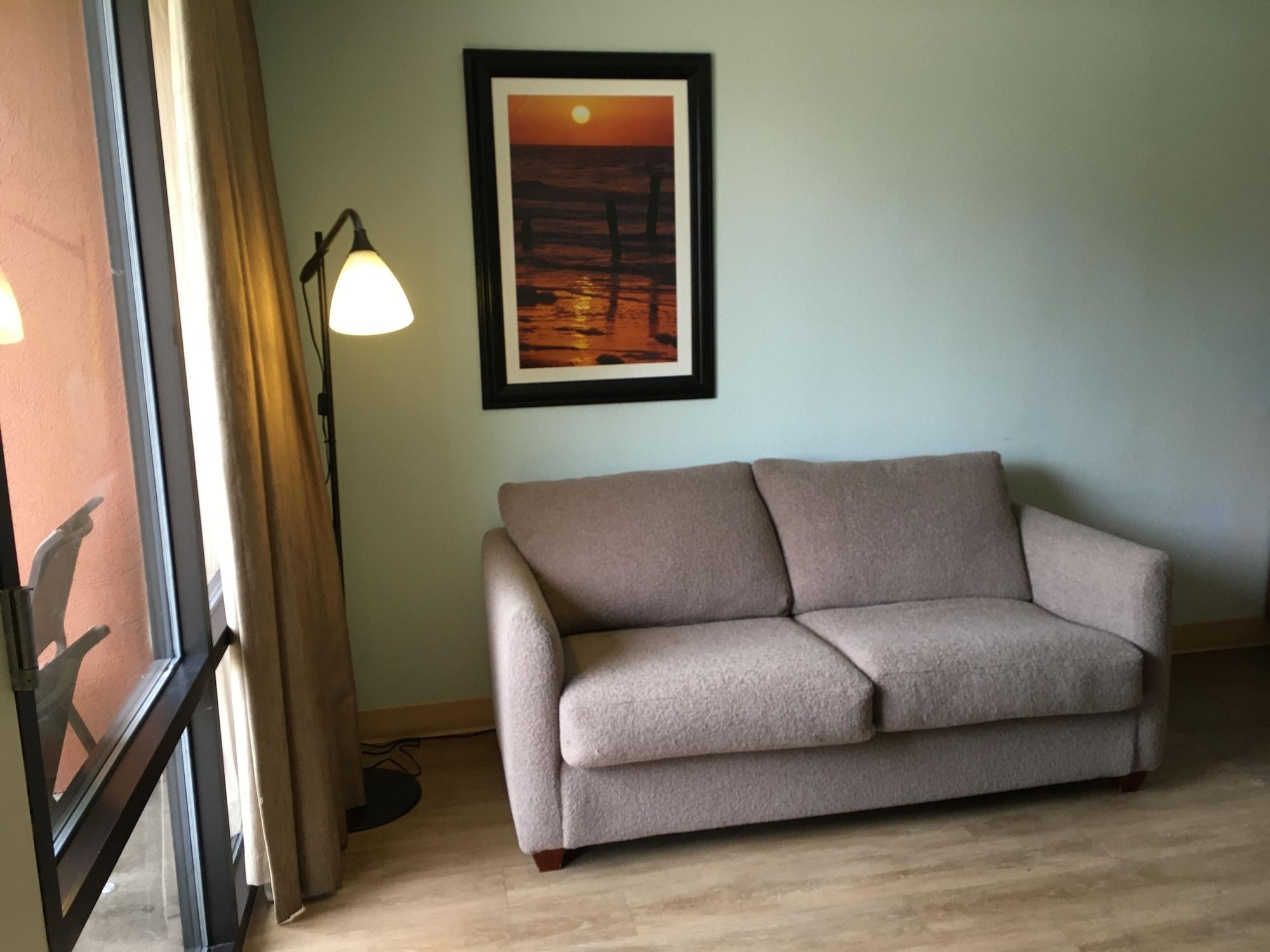 Wyndham Garden Hotel 3*