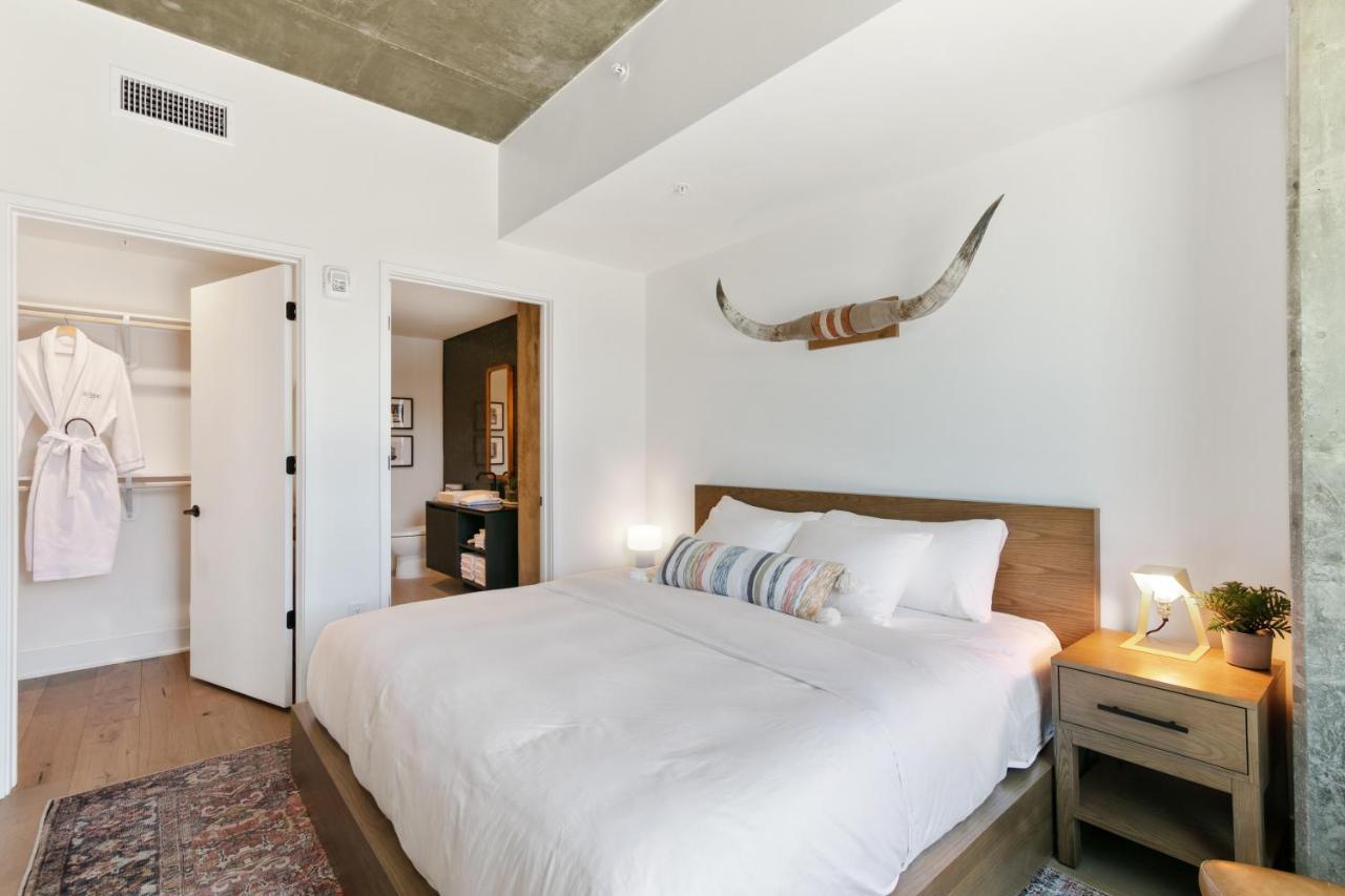 Hotel Austin Condo Hotel