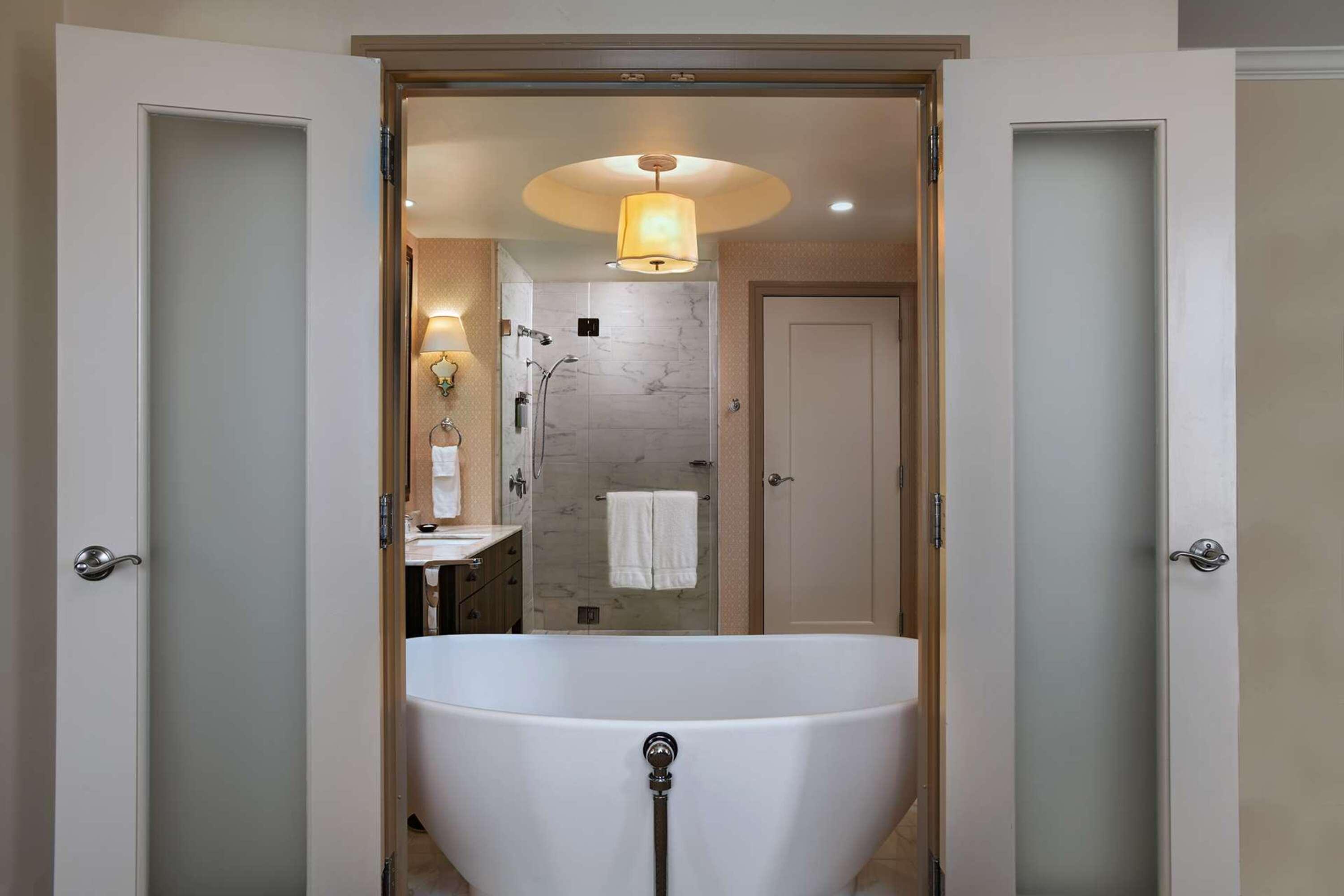 The Royal Sonesta Stephen F Hotel Austin