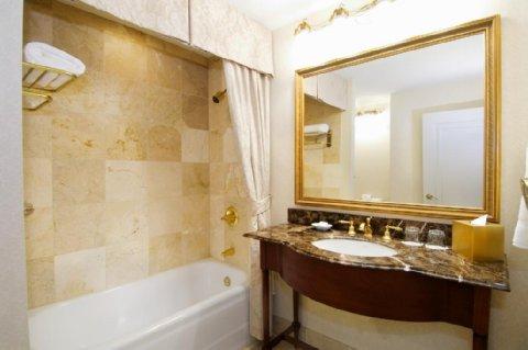 The Royal Sonesta Stephen F Hotel 4*