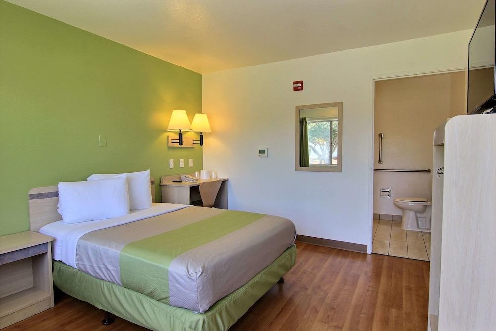 6-austin, Tx - North Hotel 2*