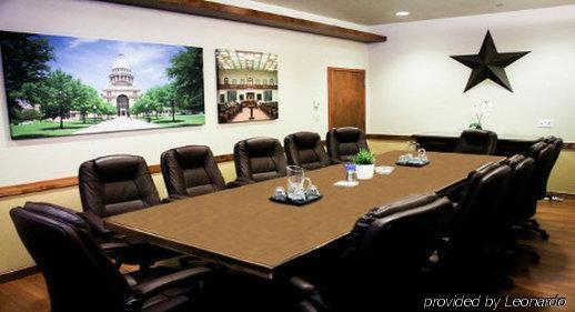 Wyndham Garden Hotel 3*