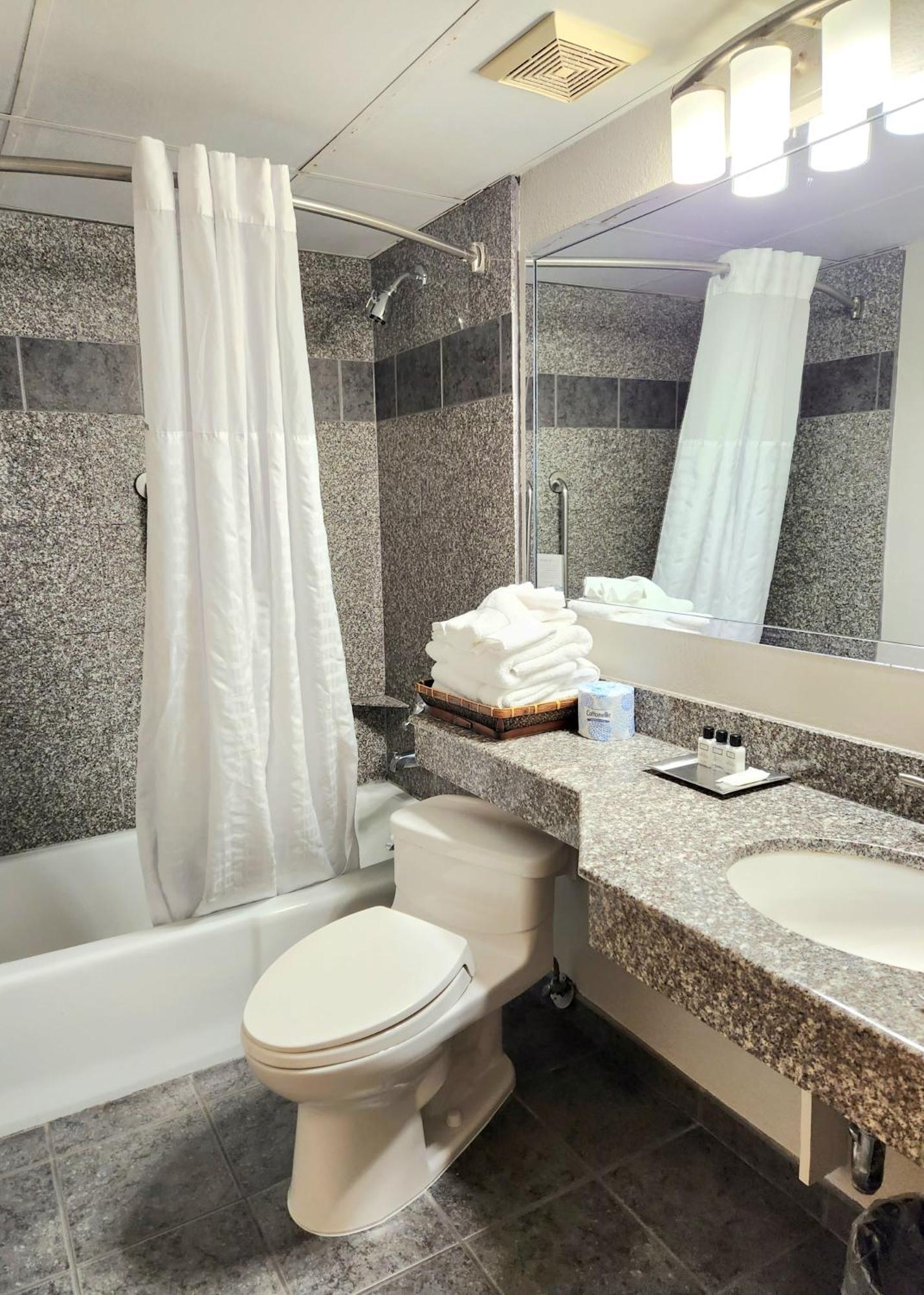 Wyndham Garden 3*