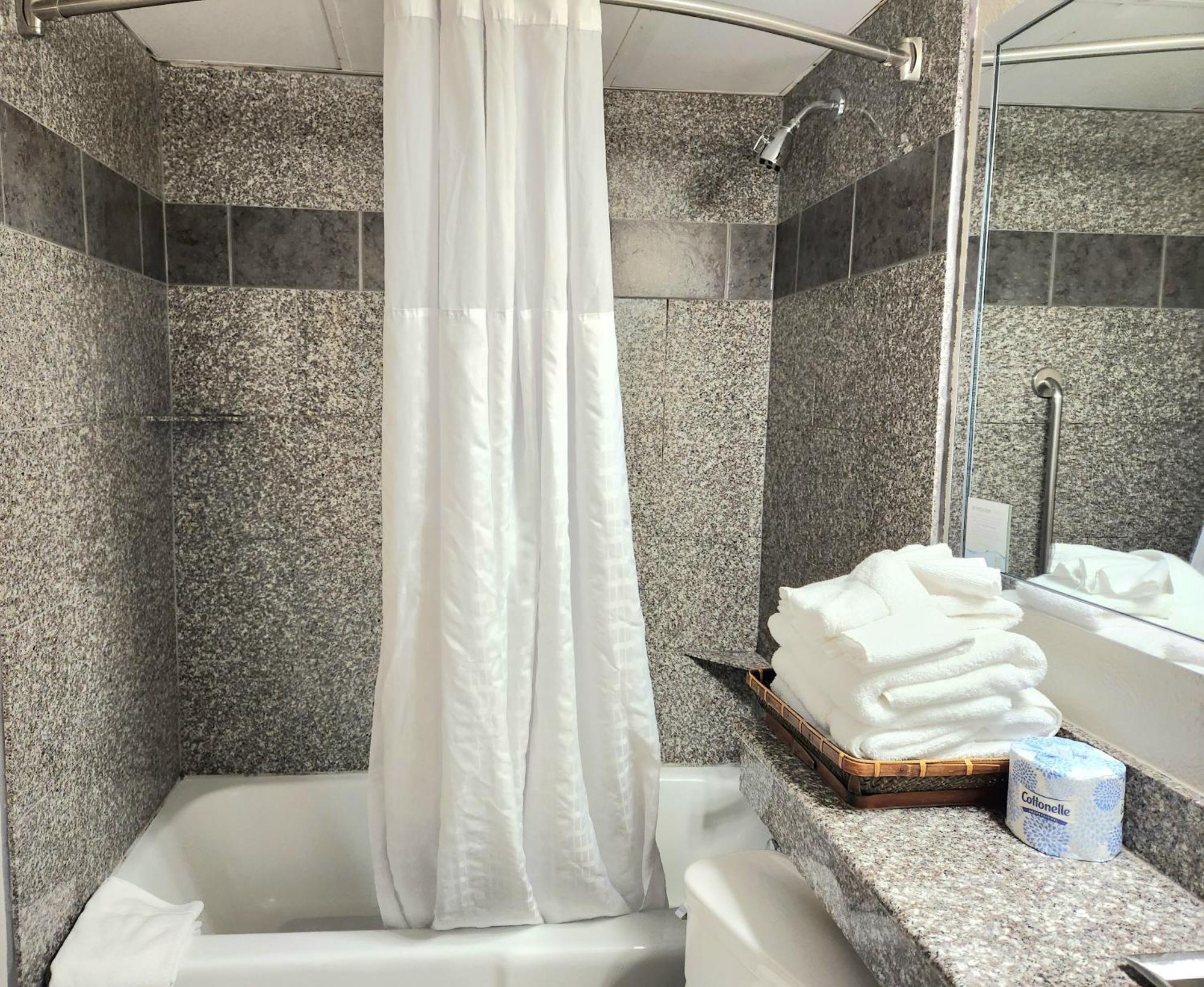 Wyndham Garden 3*