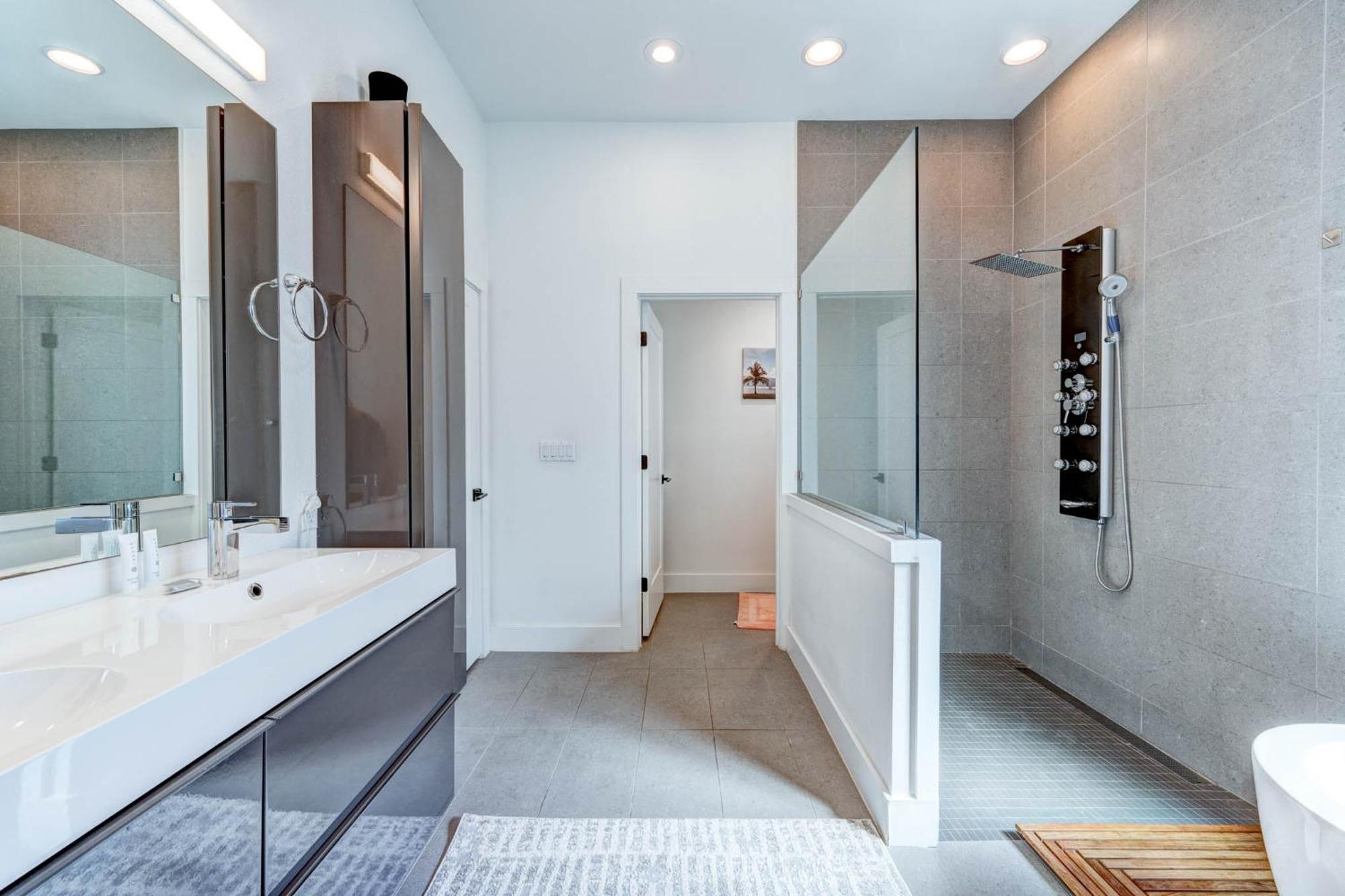 Deluxe - South Of Downtown Atx Villa Austin