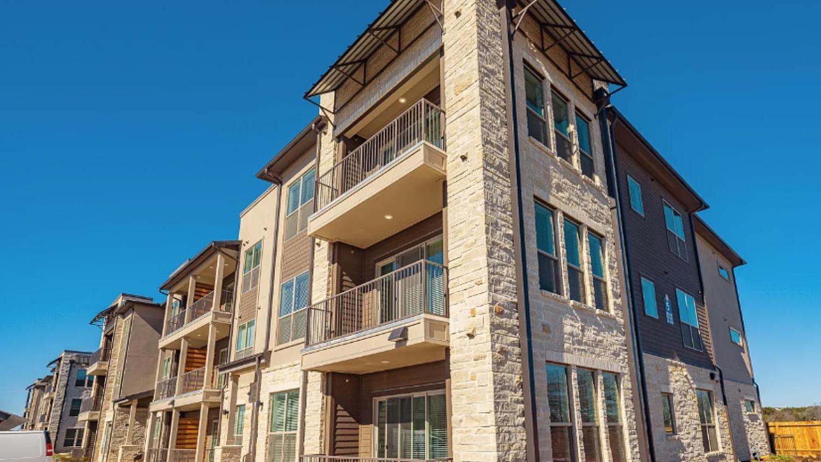 Landing At The Haywood - 1 Bedroom In Slaughter Creek Apartment Austin