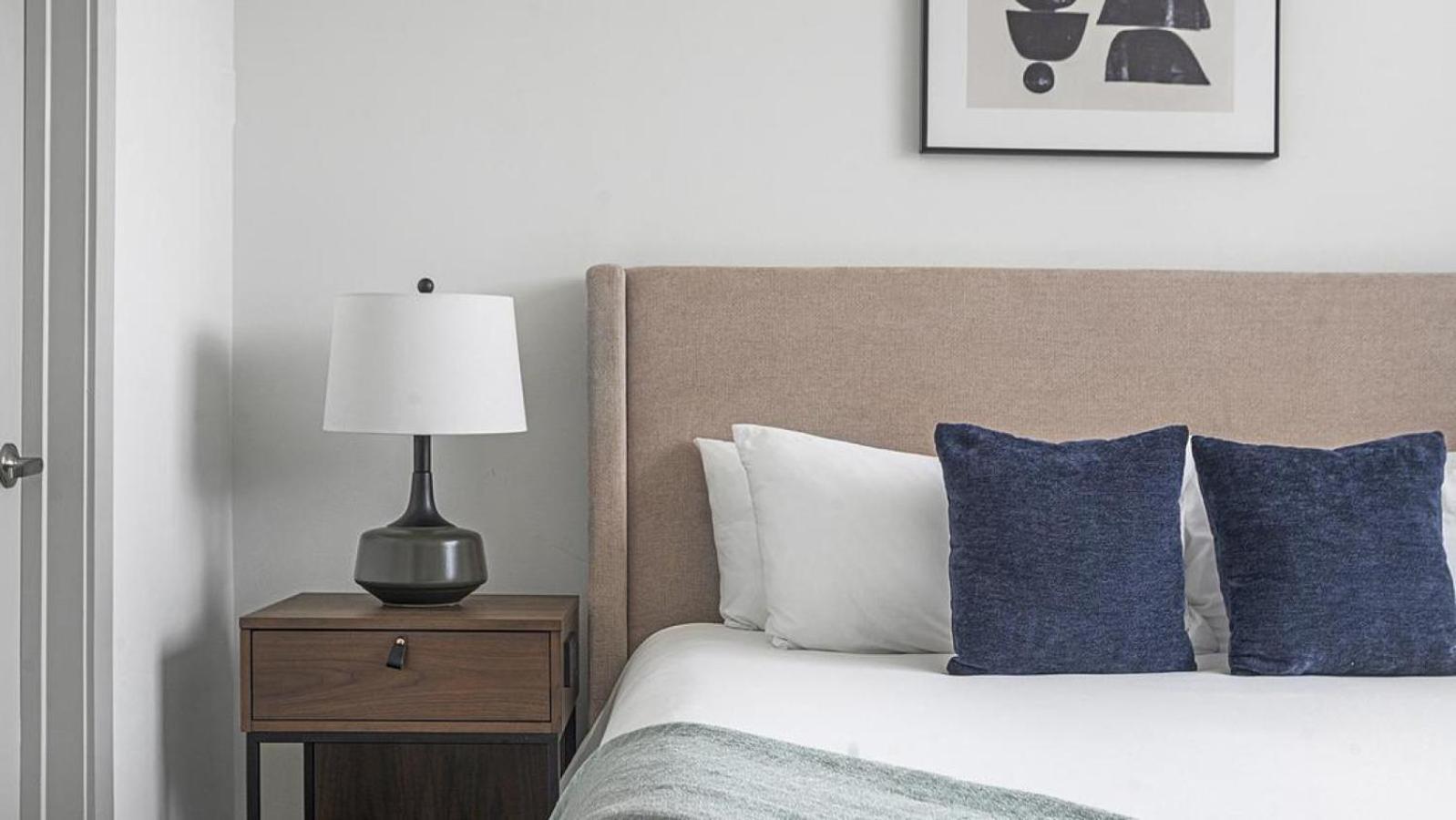 Apartment Landing At The Haywood - 1 Bedroom In Slaughter Creek