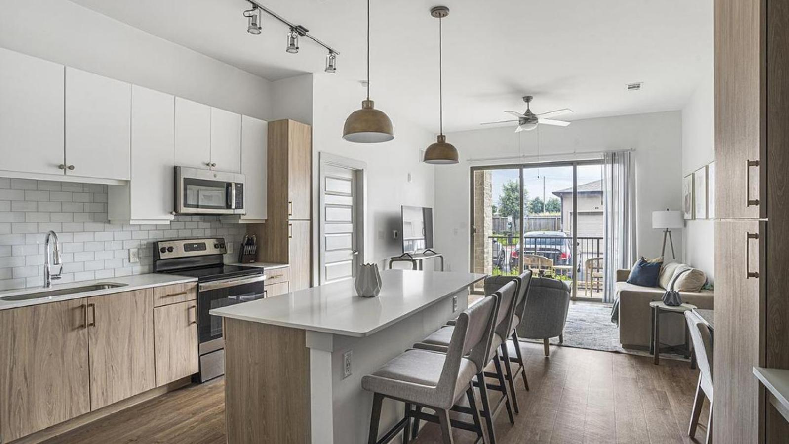 Apartment Landing At The Haywood - 1 Bedroom In Slaughter Creek *
