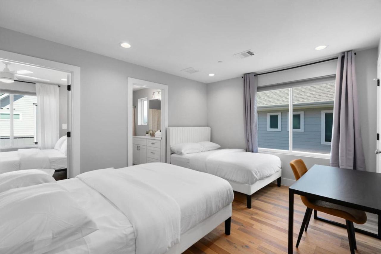 2 Combined Homes - Mins 2 Acl - Formula 1 - Downtown Holiday home