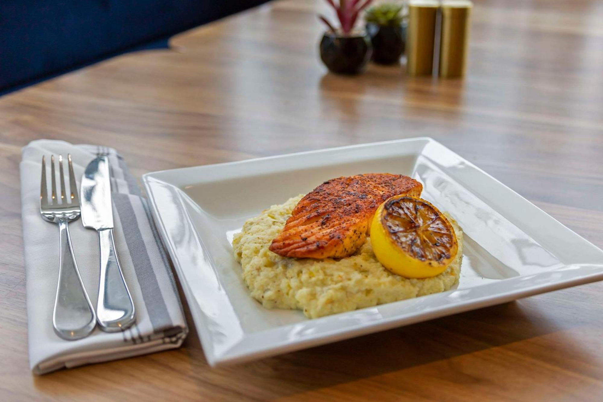 Cambria Airport 3* Austin