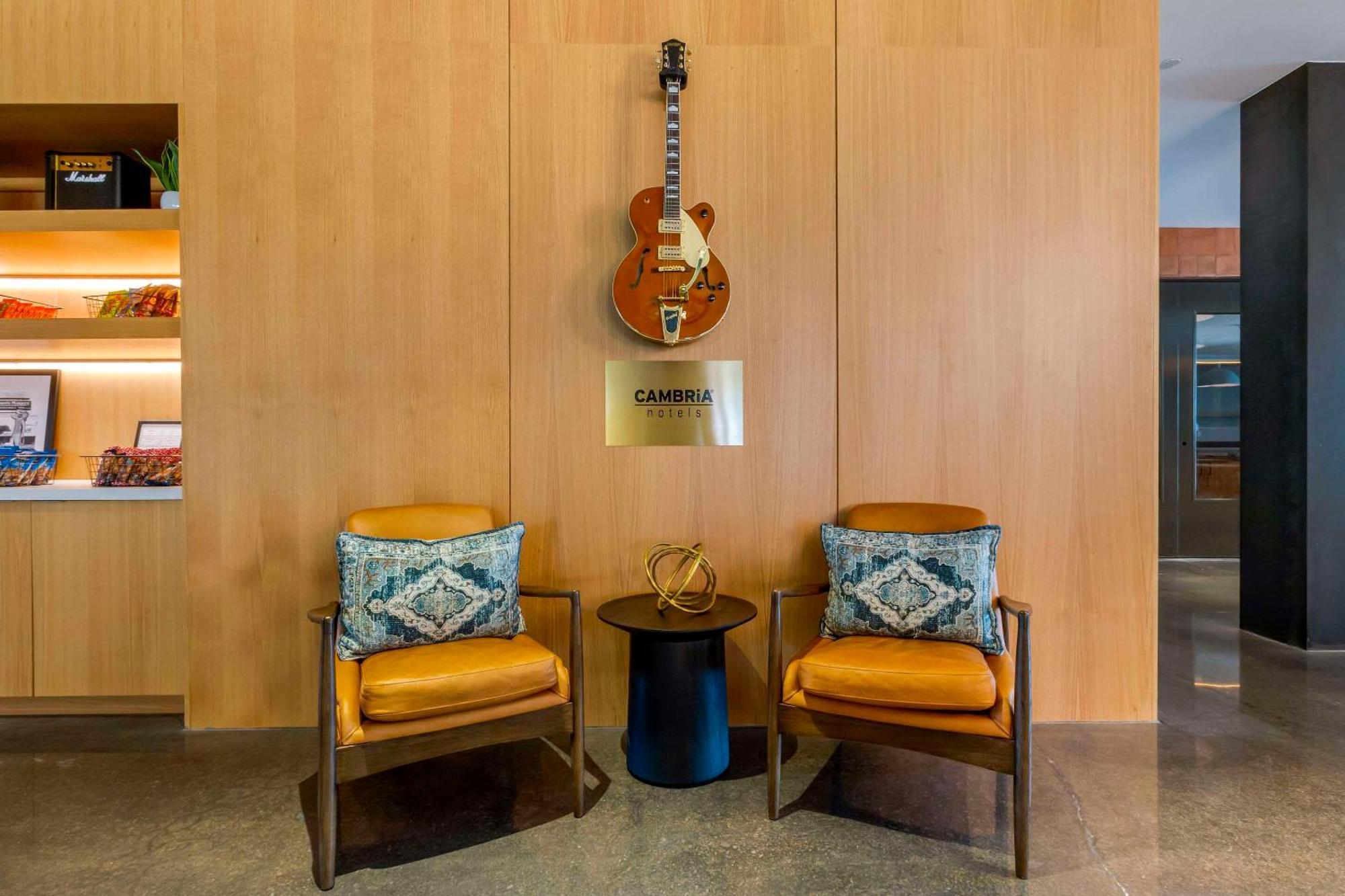 Cambria Airport Hotel