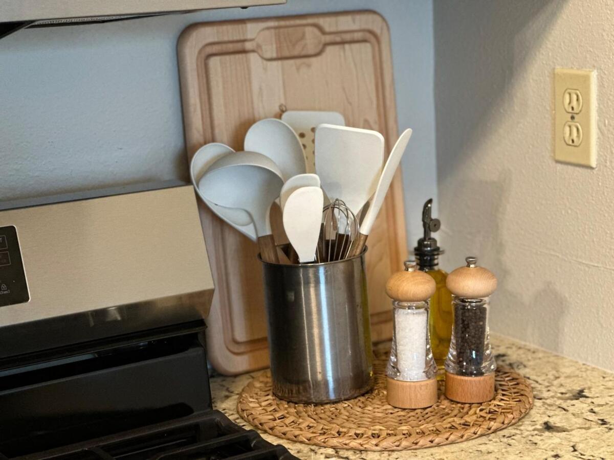 Holiday home Mins To Atx Iconic Eateries, Bar And Places Austin