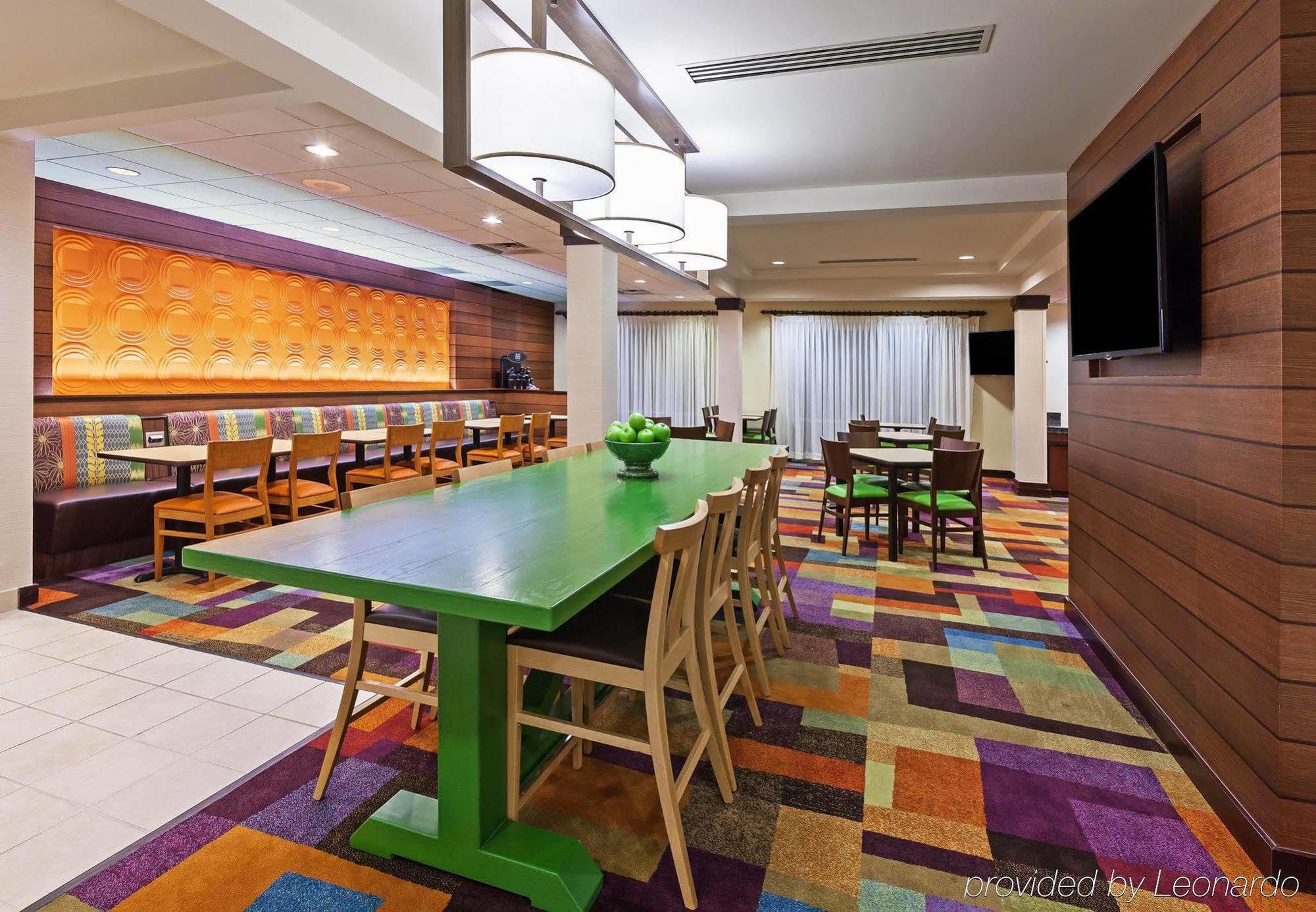 Hotel Fairfield And By Marriott Northwest/the Domain Area Austin