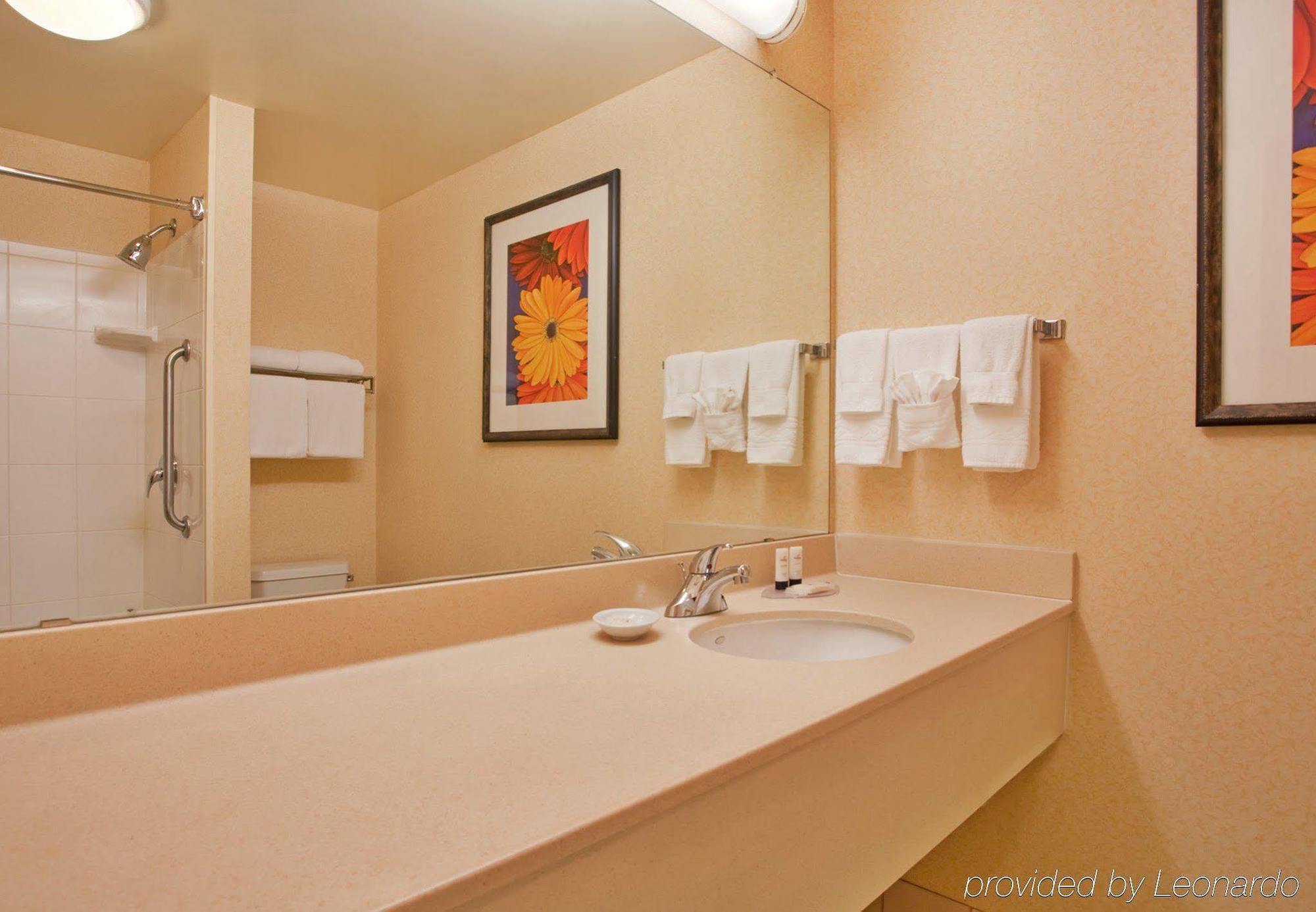Hotel Fairfield And By Marriott Northwest/the Domain Area Austin