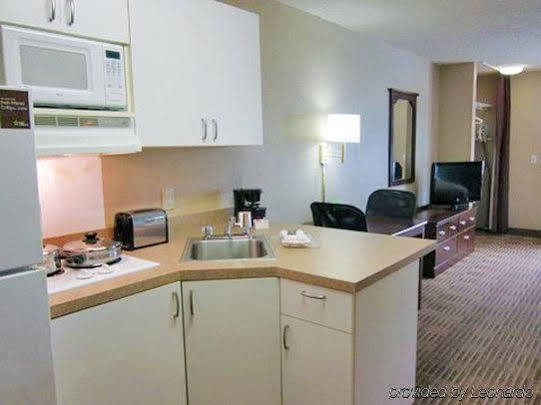 Extended America Select - - Northwest - Lakeline Mall Hotel