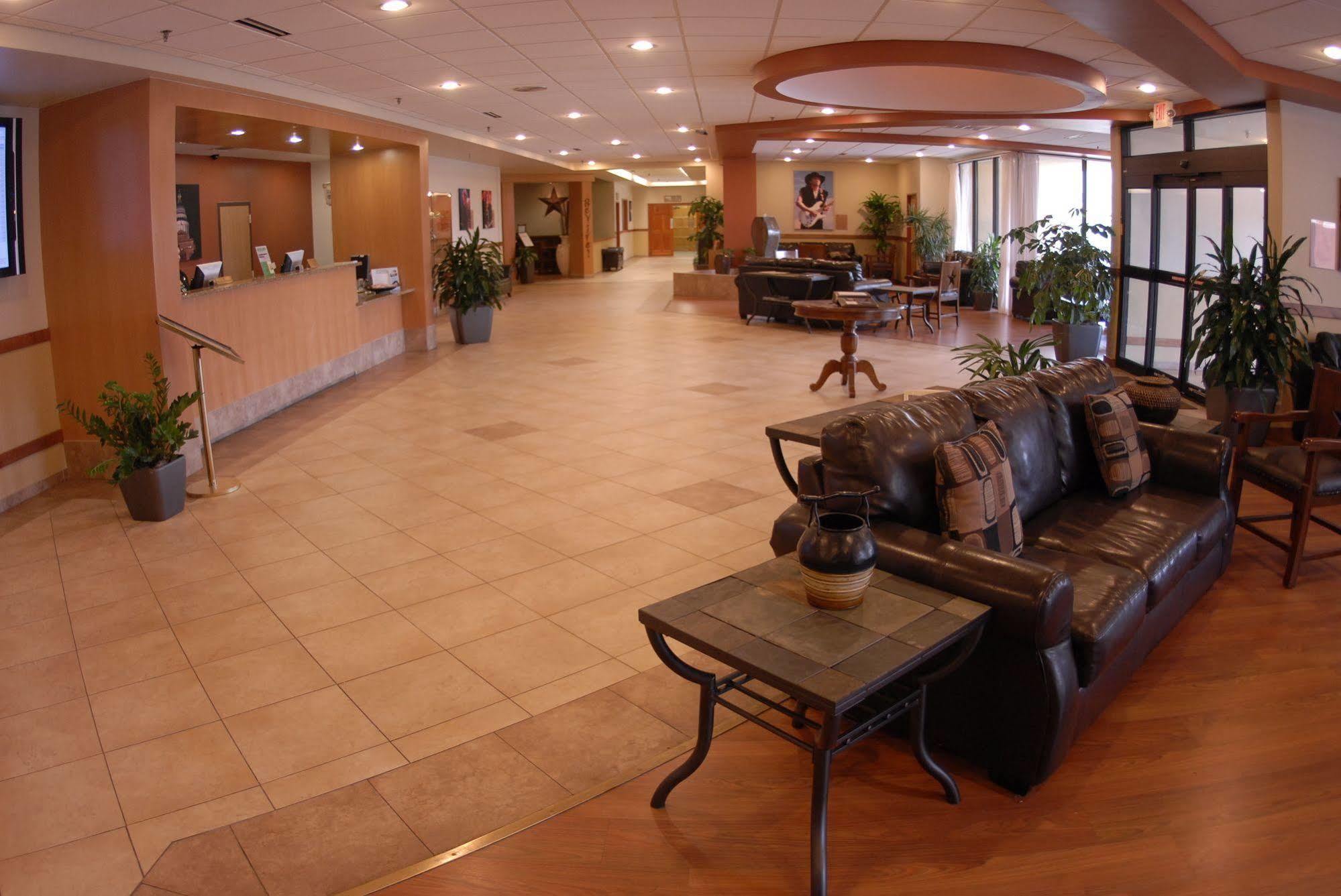 Wyndham Garden Hotel